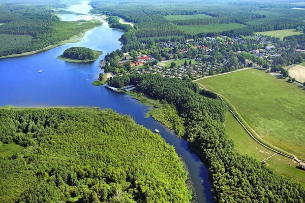 Foto van Vakantiehuis in vakantiepark Mirow - Vakantiehuis in Granzow - AreaSummer5KM