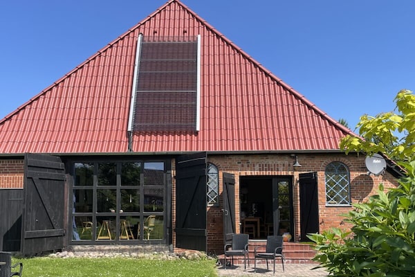 Foto van Etsch Living Gallery - Vakantiehuis in Kabelhorst-Schwienkuhl - Untagged