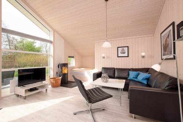 Foto van 6-gasten Scandinavische kustverblijf - Vakantiehuis in Großenbrode - LivingRoom