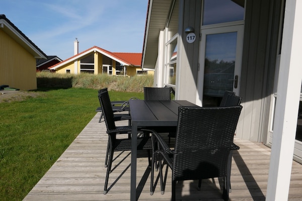 Foto van Deluxe Coastal Lodge met sauna - Vakantiehuis in Großenbrode - TerraceBalcony