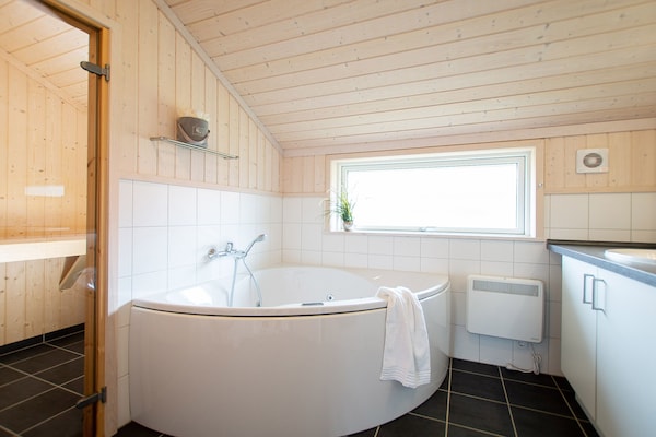 Foto van Familielodge voor 8 personen met sauna - Vakantiehuis in Großenbrode - BathRoom