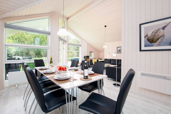 Foto van Grobenbrode-woning met vloerverwarming - Vakantiehuis in Großenbrode - DiningRoom