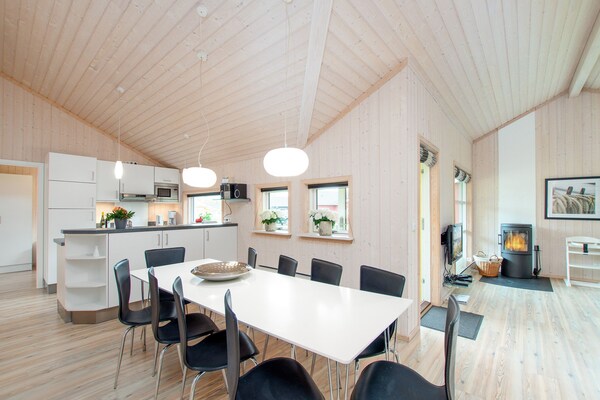 Foto van Deluxe Coastal Lodge met sauna - Vakantiehuis in Großenbrode - DiningRoom
