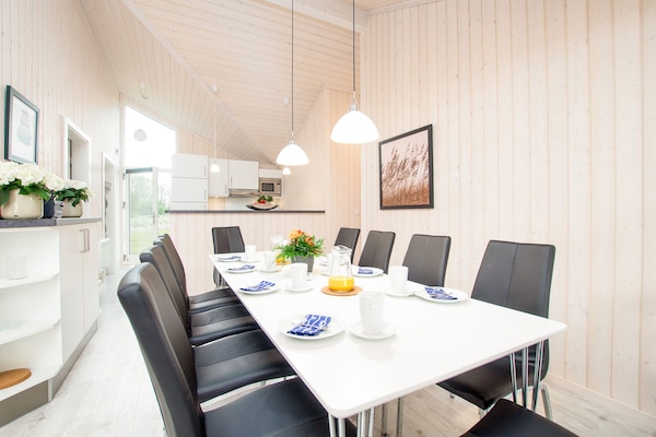 Foto van Familielodge voor 10 personen met sauna - Vakantiehuis in Großenbrode - DiningRoom