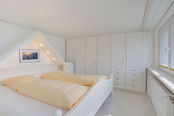 Foto van F2 in het huis aan zee - Vakantiehuis in Wenningstedt - Untagged