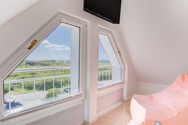 Foto van F2 in het huis aan zee - Vakantiehuis in Wenningstedt - Untagged