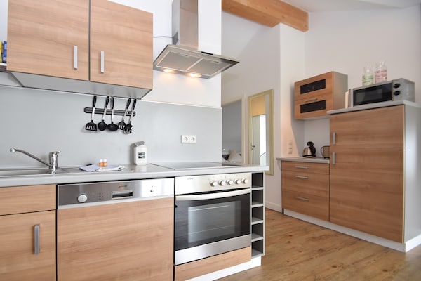 Foto van 2 aparte appartementen met balkon aan de skipiste - Vakantiehuis in Willingen - Kitchen