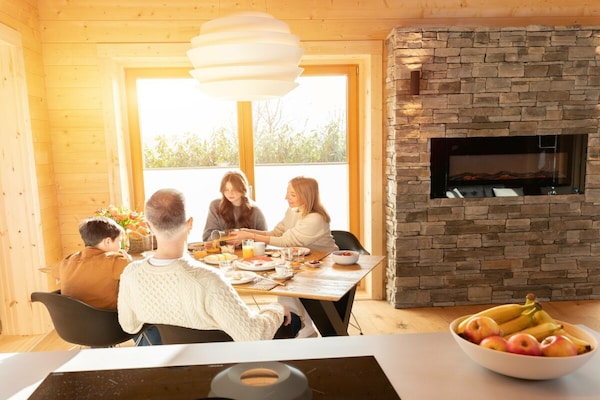 Foto van 50 - Bungalow Chalet Joscha - Vakantiehuis in Daun - Untagged