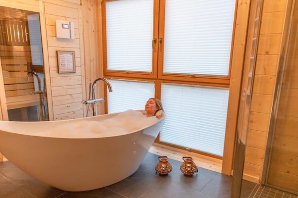 Foto van 50 - Bungalow Chalet Joscha - Vakantiehuis in Daun - Untagged