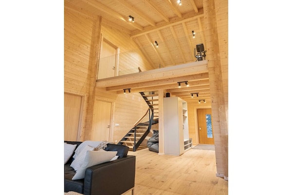 Foto van 50 - Bungalow Chalet Joscha - Vakantiehuis in Daun - Untagged