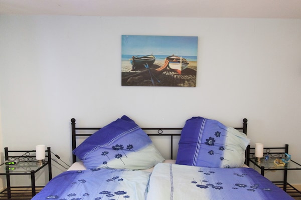 Foto van 8-pers. vakantiehuis op steenworp van Moezel - Vakantiehuis in Briedel - BedRoom