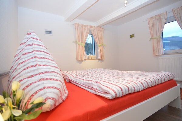 Foto van Chalet in Schmallenberg vlakbij Winterberg Ski - Vakantiehuis in Schmallenberg-Oberkirchen - BedRoom
