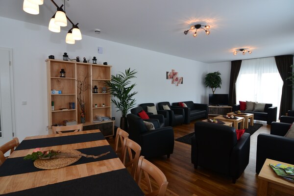 Foto van Moderne villa aan het bos - Vakantiehuis in Medebach Küstelberg - LivingRoom