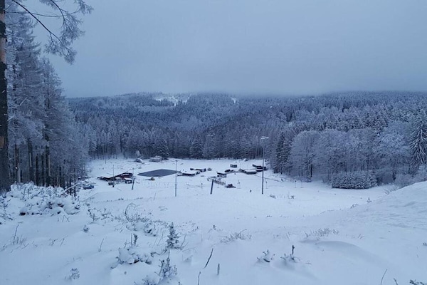 Foto van Ruim verblijf nabij wandelpaden - Vakantiehuis in Heubach - AreaWinter20KM
