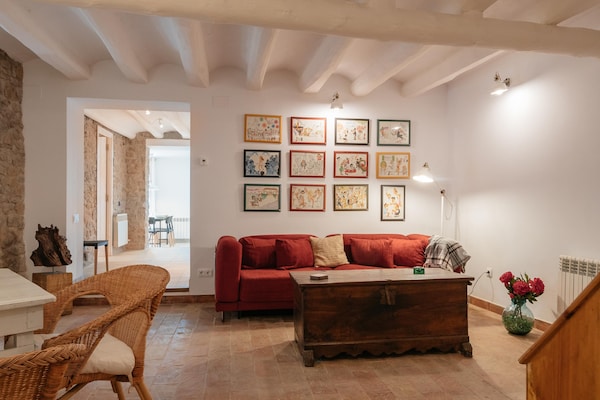 Foto van Cottage in Castellnou met boswandelingen - Vakantiehuis in Castellnou de Bages - LivingRoom