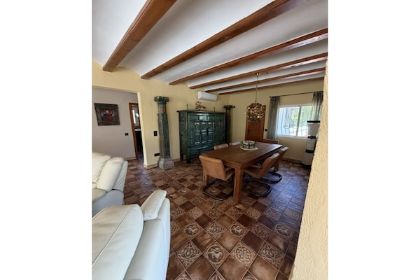 Foto van Benissa Villa met zwembad - Vakantiehuis in Benissa - DiningRoom