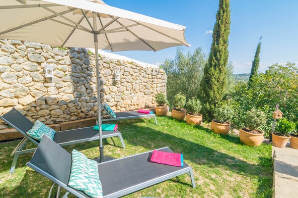 Foto van Herenhuis in Selva bij Tramuntana - Vakantiehuis in Selva, Illes Balears - ExteriorSummer