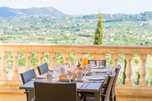 Foto van Herenhuis in Selva bij Tramuntana - Vakantiehuis in Selva, Illes Balears - ExteriorSummer