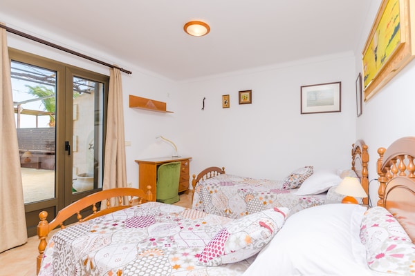 Foto van Mediterrane villa-retraite - Vakantiehuis in Felanitx, Illes Balears - ExteriorSummer