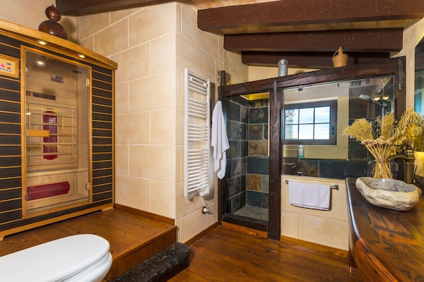 Foto van Mediterrane villa-retraite - Vakantiehuis in Felanitx, Illes Balears - ExteriorSummer