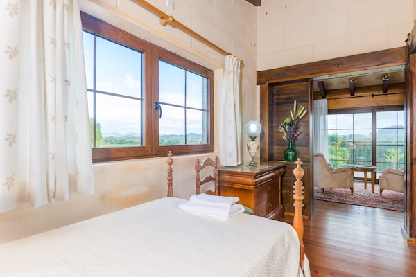 Foto van Mediterrane villa-retraite - Vakantiehuis in Felanitx, Illes Balears - ExteriorSummer