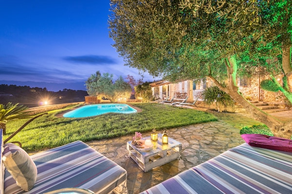 Foto van Poolvilla nabij de Sineu-markt - Vakantiehuis in Sineu, Illes Balears - ExteriorSummer