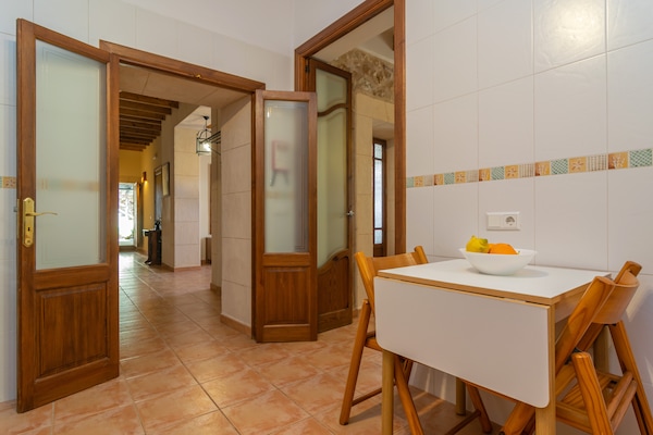 Foto van Villa in Centraal Mallorca - Vakantiehuis in Sineu, Illes Balears - DiningRoom