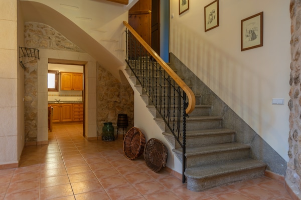 Foto van Villa in Centraal Mallorca - Vakantiehuis in Sineu, Illes Balears - Landing