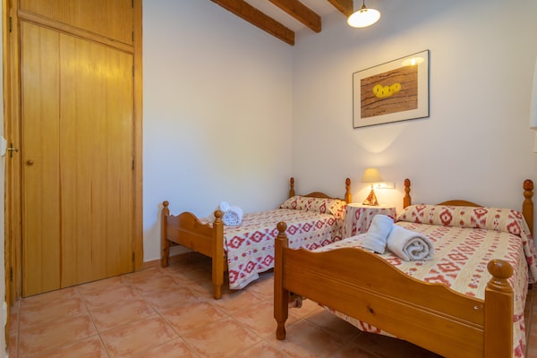 Foto van Villa in Centraal Mallorca - Vakantiehuis in Sineu, Illes Balears - BedRoom