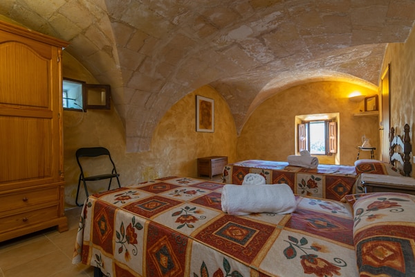 Foto van Villa in Centraal Mallorca - Vakantiehuis in Sineu, Illes Balears - BedRoom