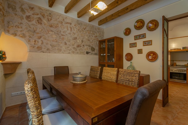 Foto van Villa in Centraal Mallorca - Vakantiehuis in Sineu, Illes Balears - DiningRoom