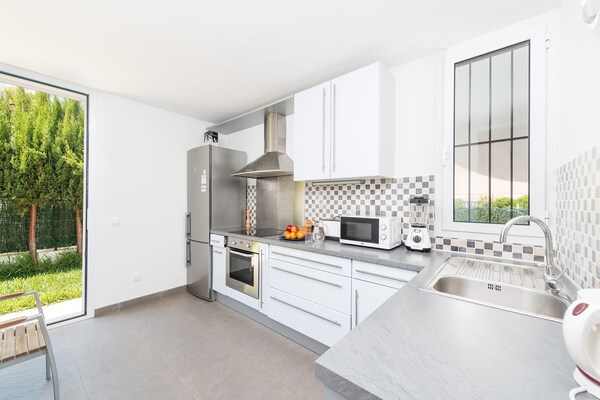 Foto van Domus Genti. - Vakantiehuis in Son Serra De Marina, Illes Balears - Kitchen