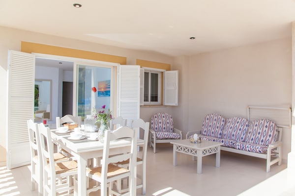 Foto van Appartement in Alcúdia aan het strand - Vakantiehuis in Port D'alcudia, Illes Balears - TerraceBalcony