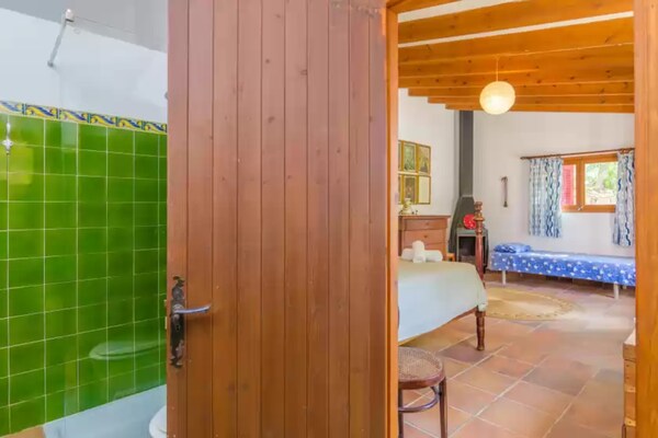 Foto van Villa in Sant Elm met Zwembad & Strand - Vakantiehuis in Sant Elm (andratx), Illes Balears - Landing