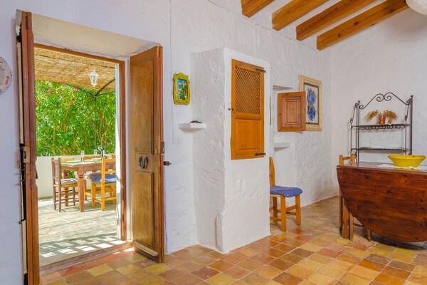 Foto van Villa in Sant Elm met Zwembad & Strand - Vakantiehuis in Sant Elm (andratx), Illes Balears - HallReception