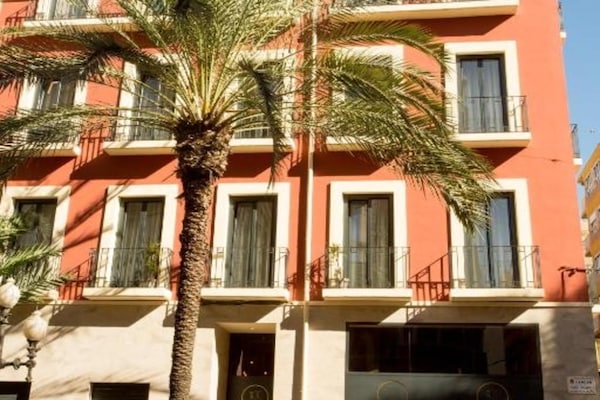 Foto van Luxe appartement met jacuzzi - Vakantiehuis in ALICANTE - ExteriorSummer
