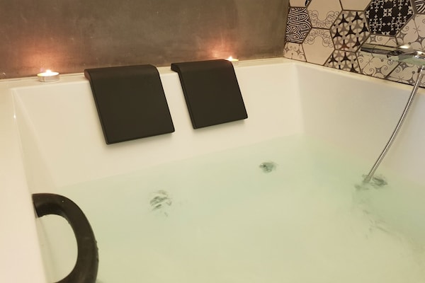 Foto van Luxe appartement met jacuzzi - Vakantiehuis in ALICANTE - Wellness