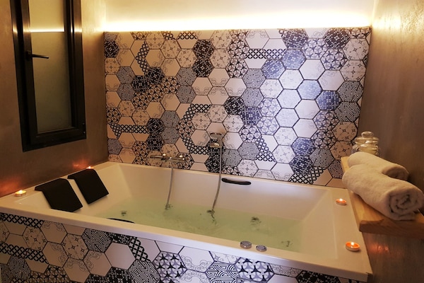 Foto van Luxe appartement met jacuzzi - Vakantiehuis in ALICANTE - Wellness