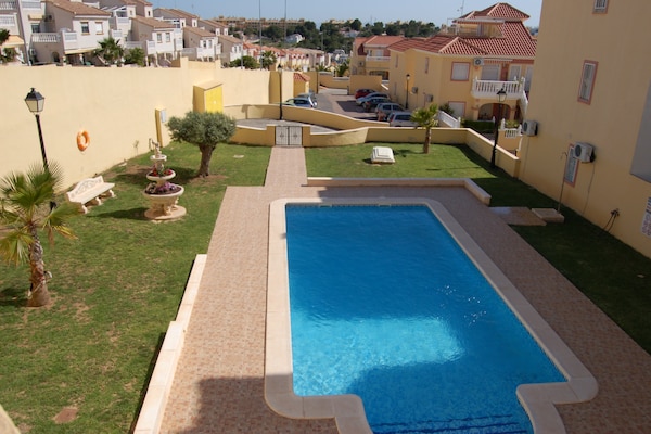 Foto van Zonnig verblijf, Orihuela Costa - Vakantiehuis in Orihuela Costa - PoolOfHouse