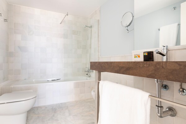 Foto van Modern verblijf aan de Costa Blanca - Vakantiehuis in El Campello, Alicante - BathRoom