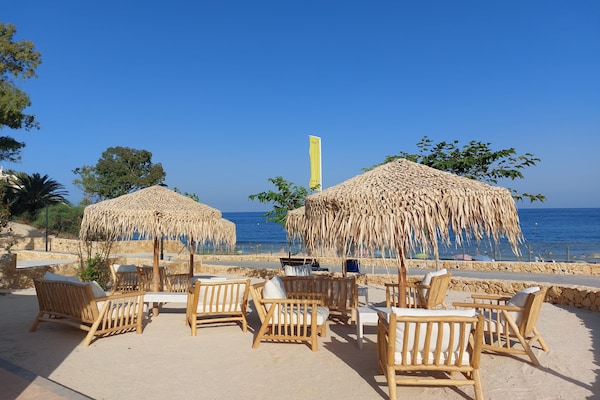 Foto van Modern verblijf aan de Costa Blanca - Vakantiehuis in El Campello, Alicante - ParkFacilities