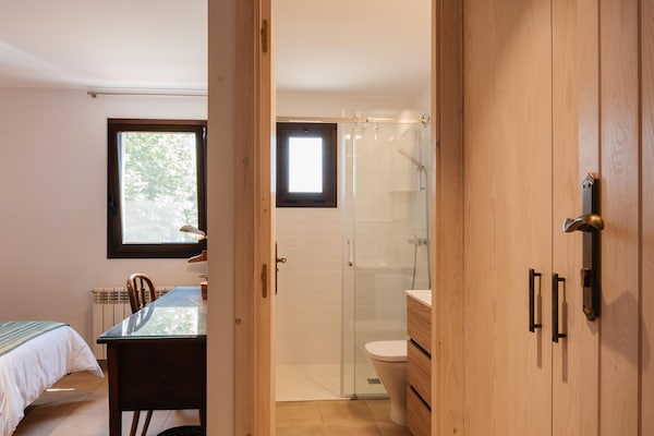 Foto van Landhuis bij Pedraforca Bergen - Vakantiehuis in Castellnou de Bages - BathRoom