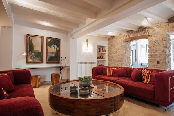 Foto van Landhuis bij Pedraforca Bergen - Vakantiehuis in Castellnou de Bages - LivingRoom