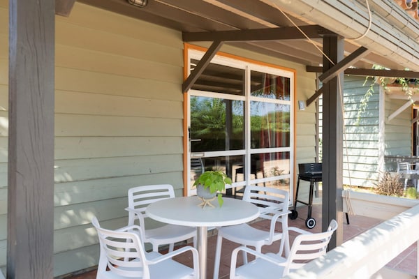 Foto van Gezellige bungalow met terras - Vakantiehuis in Barcelona - TerraceBalcony