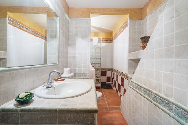 Foto van Vakantiehuis in Herrera aan de rivier de Tajo - Vakantiehuis in Herrera de Alcántara - BathRoom