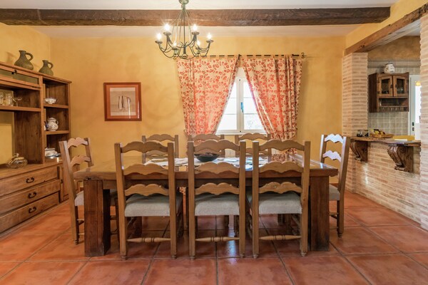 Foto van Vakantiehuis in Herrera aan de rivier de Tajo - Vakantiehuis in Herrera de Alcántara - DiningRoom