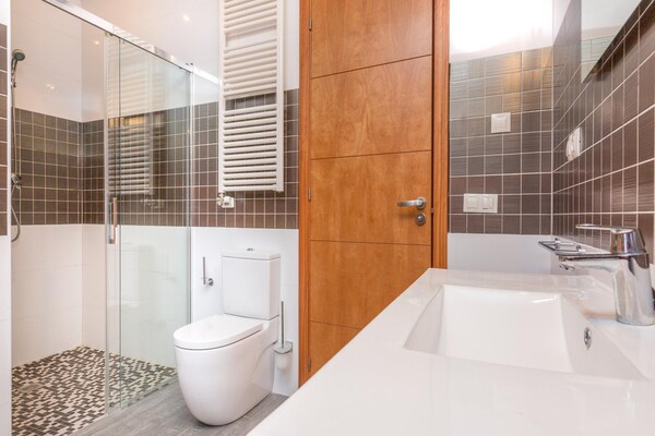 Foto van Villa in Lloret de Mar met privézwembad - Vakantiehuis in Lloret de Mar - BathRoom