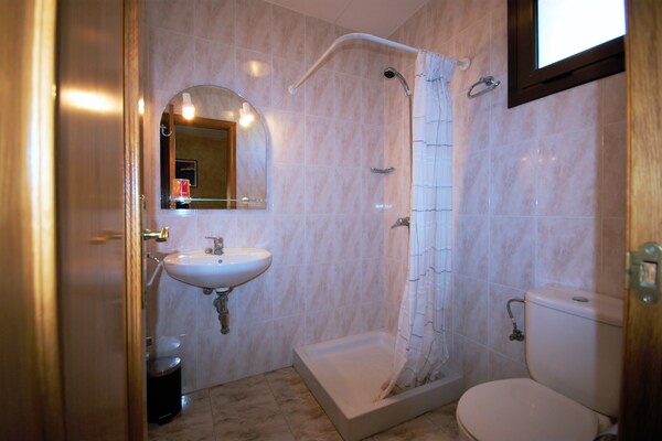 Foto van Vakantiehuis in Vila-sacra bij stranden en Aquabrava - BathRoom