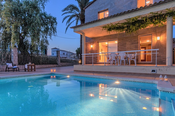 Foto van Villa in Empuriabrava met privézwembad - Vakantiehuis in Empuriabrava - PoolOfHouse