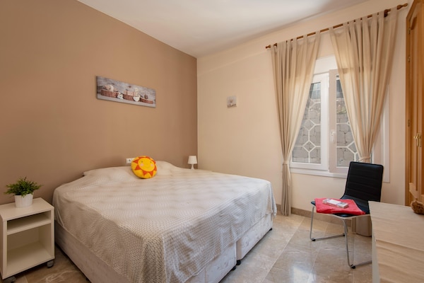 Foto van 3-slaapkamerappartement met privétuin - Vakantiehuis in Pinos de Alhaurín - BedRoom